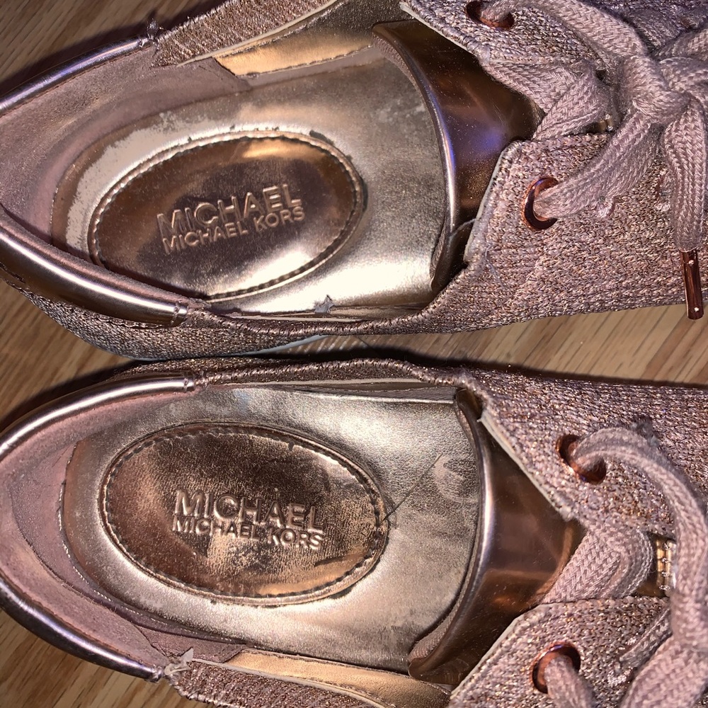 Designer Shoes - Picture 2 of 4